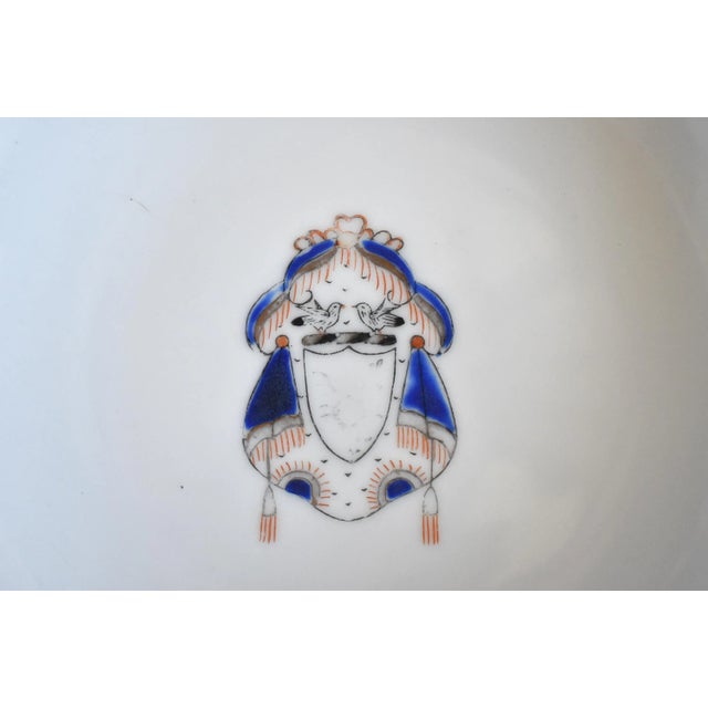 Armorial Porcelain Dish With Heraldic Crest For Sale In San Francisco - Image 6 of 8