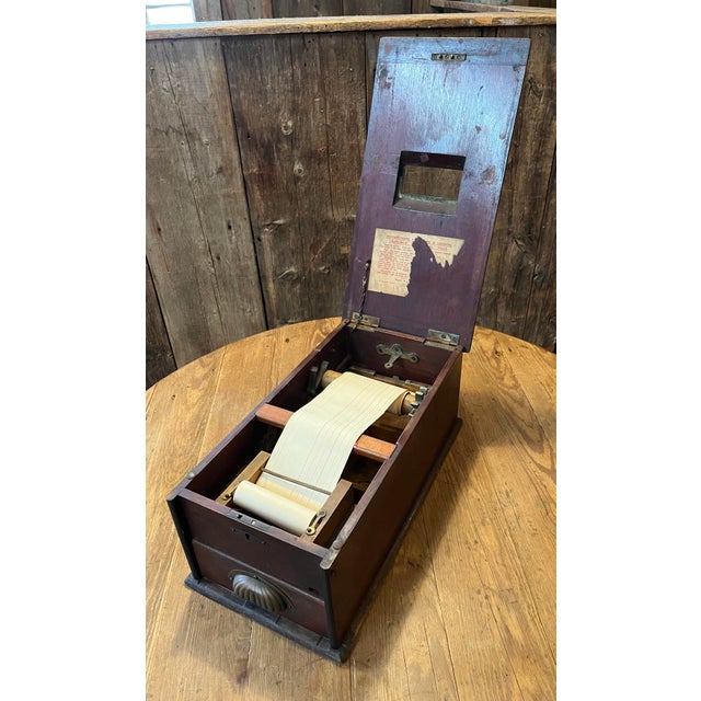 Monarch Brand country store cash drawer with receipt maker. It still has the original paper for the receipts. Dimensions:...