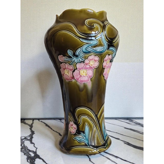Art Nouveau Slipware Vase by Gustave De Bruyn, 1890s For Sale - Image 3 of 10