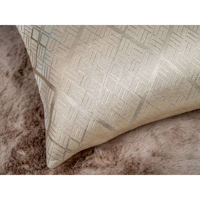 The Hishi (菱) — the ancient diamond lattice of Japan's imperial and warrior aristocracy — has adorned court robes, samurai...