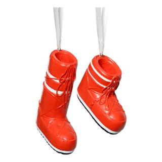 Après Ski Boot Holiday Ornaments in Red, Assorted Set of 6 Pieces For Sale