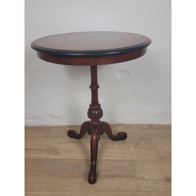 Victorian Occasional Table in Carved Walnut, 1890s For Sale - Image 12 of 15