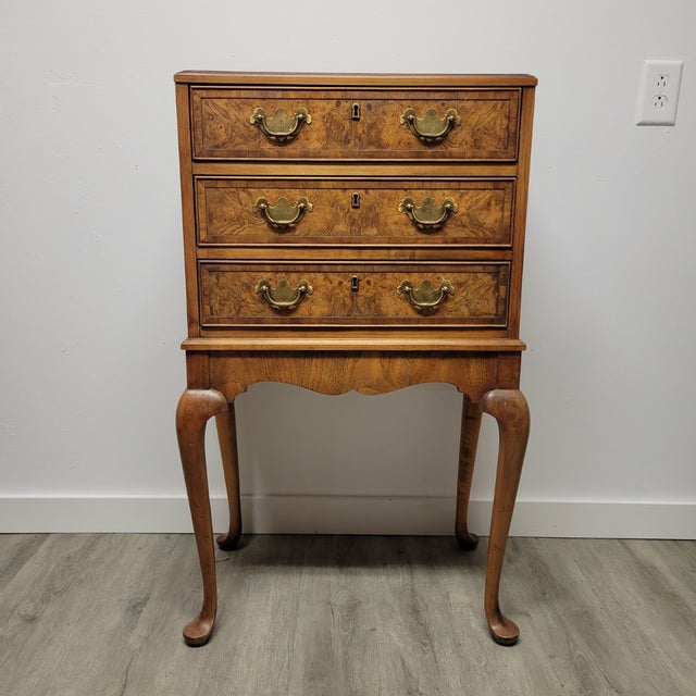 Hekman Walnut Burl & Oak Silverware Flatware Chest With Side Slides For Sale - Image 13 of 14
