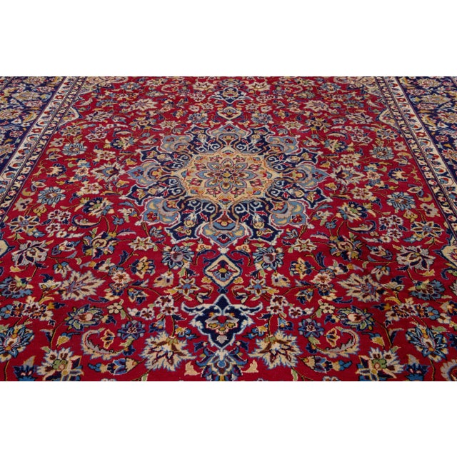 Textile Vintage Handmade Kashan Red Wool Rug With Medallion Motif - 9'9'' x 14'3''. For Sale - Image 7 of 10