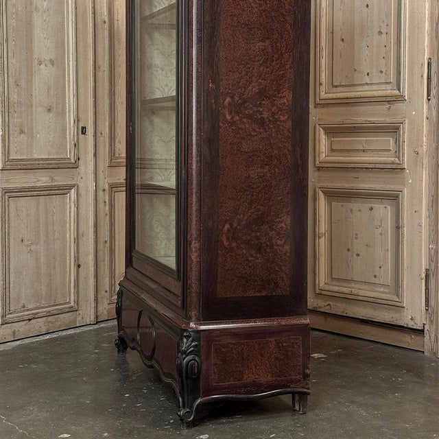 19th Century French Napoleon III Period Burled Walnut Display Armoire ~ Bookcase For Sale - Image 14 of 18