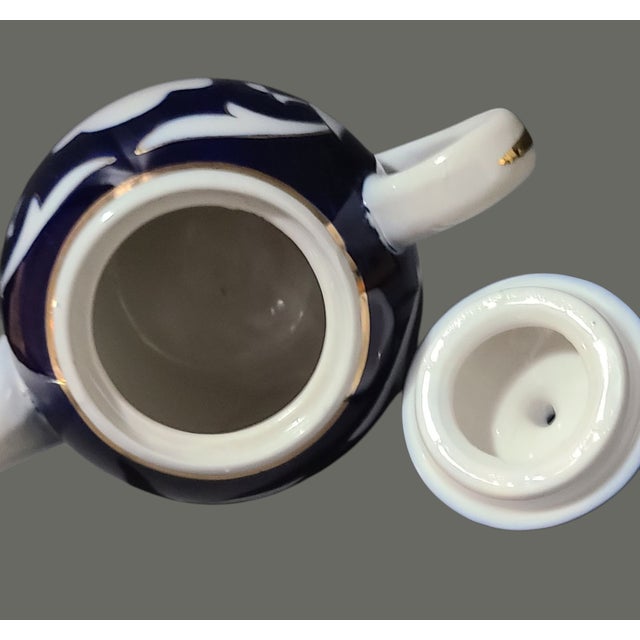 Vintage Pakhta Cobalt Blue & White Gilded Imperial Porcelain Russian Tea Pot For Sale - Image 9 of 11