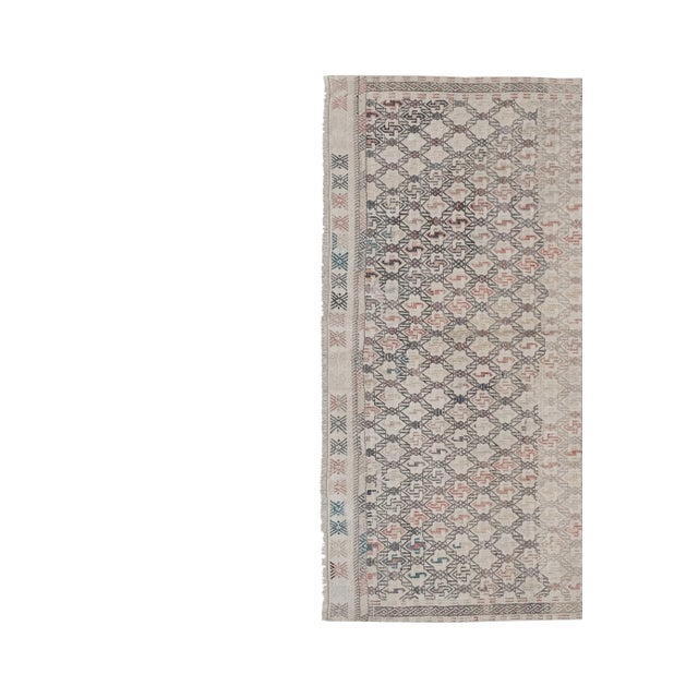 1960s Vintage Faded Turkish Jajim Kilim Rug 5'3'' X 7'11'' For Sale - Image 4 of 13