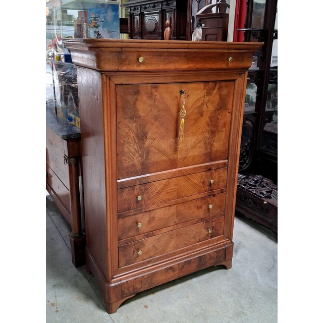 19th Century Louis Philippe Secretary Desk in Walnut For Sale - Image 5 of 7