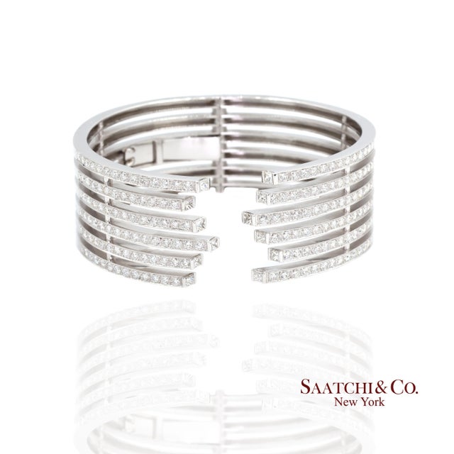 18k(750) Natural Gold Diamond Bangle Bracelets For Sale - Image 9 of 9