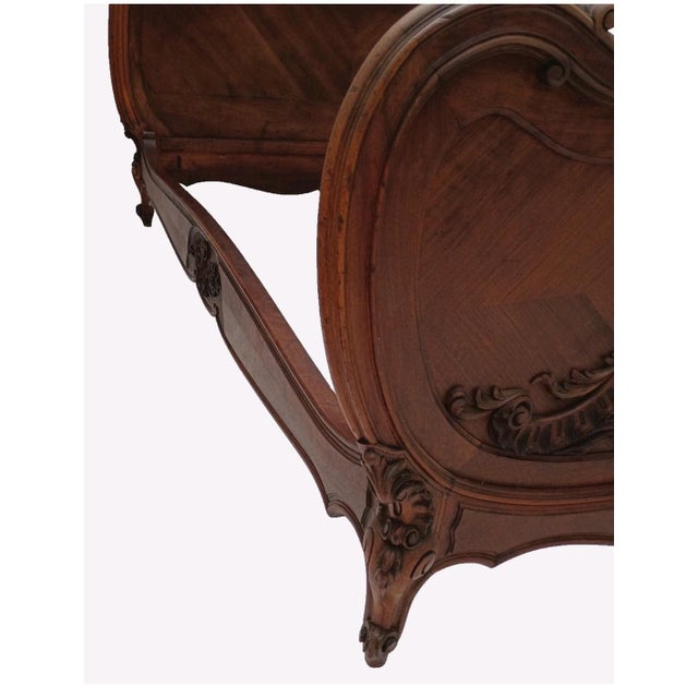Wood Antique French Louis XV Walnut Bed – Rococo Carved Queen Adaptable Circa 1900s For Sale - Image 7 of 18