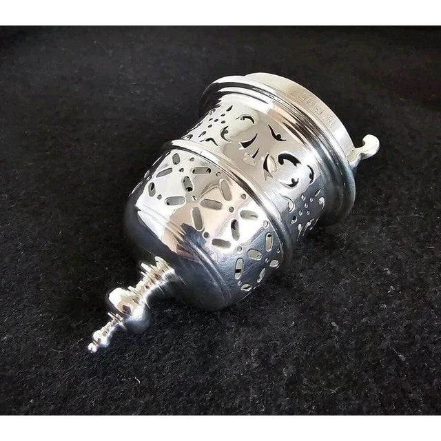 Edwardian Sterling Silver Sugar Caster from S.W. Smith & Co, London, 1906 For Sale - Image 9 of 18