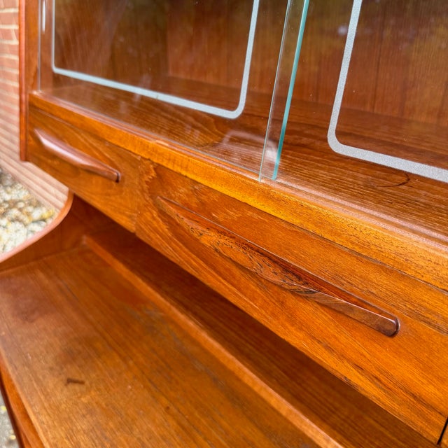 1960s Danish Modern Teak Secretary Desk Hutch by Sejling Skabe n.p. Nielsen, Attributed For Sale In Cleveland - Image 6 of 12