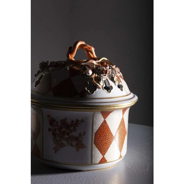 1900 - 1909 Hand-Painted Porcelain Biscuit Jar from Sèvres, 1900s For Sale - Image 5 of 10