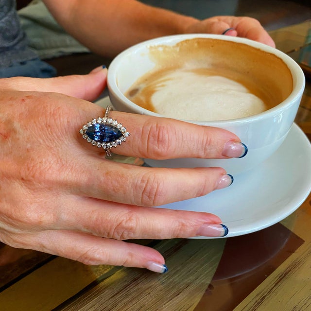 Bochic "Orient" Red Ruby & Multi Color Sapphire Cocktail Ring, 18K Gold & Silver For Sale In New York - Image 6 of 18