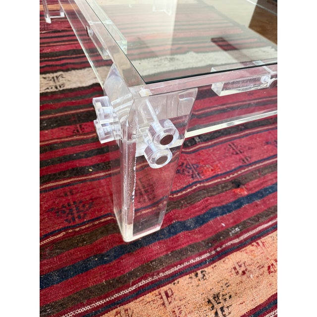 Late 20th Century Vintage Lucite Coffee Table With Thick Acrylic Frame and Glass Top For Sale - Image 5 of 12