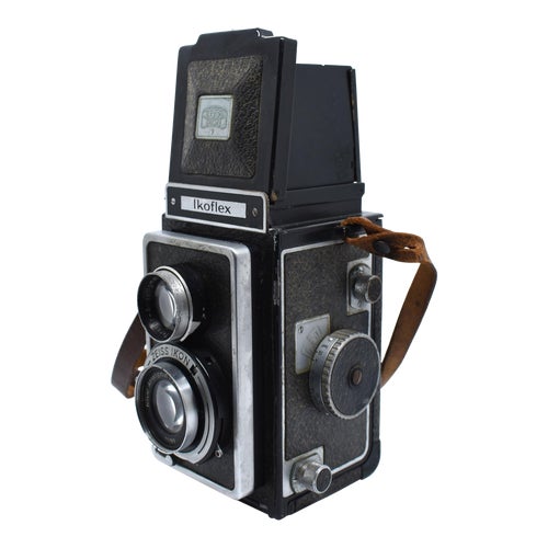1940's Zeiss Ikon Ikoflex 75mm Twin-Lens Reflex Camera With