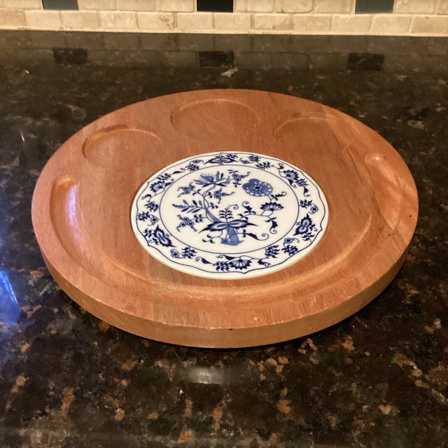 Vintage teakwood Blue Onion Danube Dolphin cheeseboard belonging to my mom and now is ready to continue entertaining and...