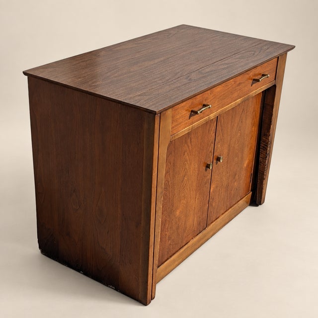 Saginaw Extendomatic Mid-Century Walnut Convertible Dining Table Cabinet For Sale - Image 10 of 18