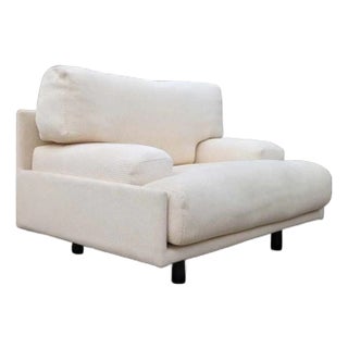 Late 20th Century Postmodern Italian Lounge Chairs in Textured Cream Fabric, Pair, Leather For Sale