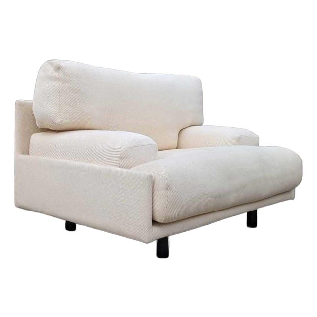 Late 20th Century Postmodern Italian Lounge Chairs in Textured Cream Fabric, Pair, Leather For Sale