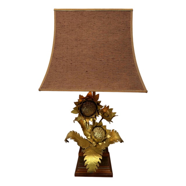 Vintage Hollywood Regency Sunflower Table Lamp For Sale
