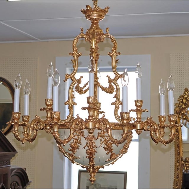 1990s Italian Fbai Gold Gilt Bronze & Crystal 12 Light Louis XV Style Chandelier For Sale In New York - Image 6 of 12