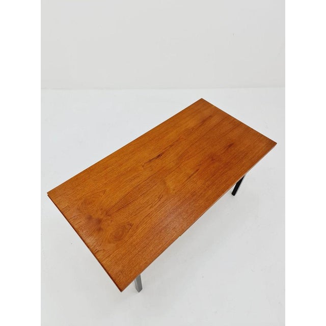 Dining German teak vintage extendable table, 1950s The table is in very good condition, can be adjusted in width and...