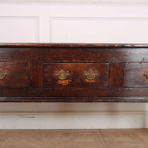 18th Century English Pine Dresser Base For Sale - Image 5 of 11