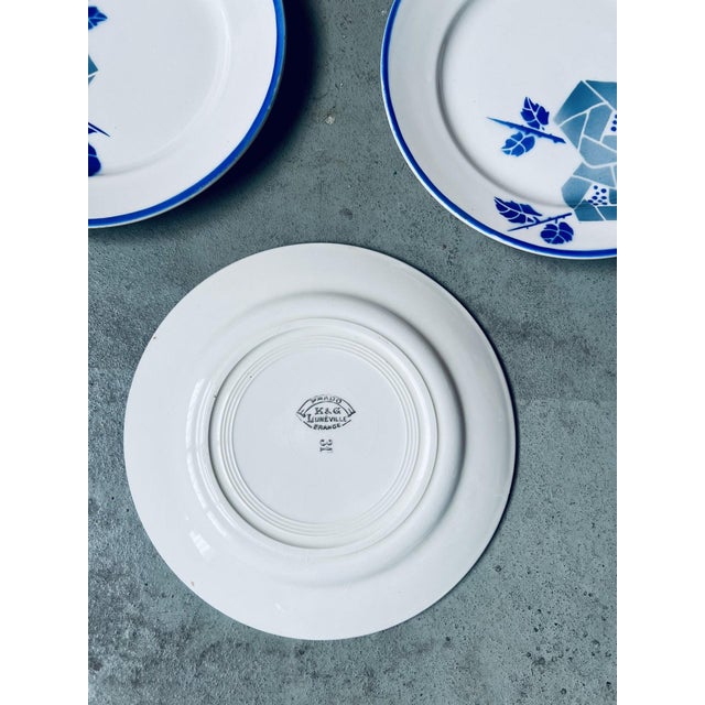 Vintage Art Deco Earthenware Dinner Plates from K&G Lunéville, 1940s, Set of 6 For Sale - Image 4 of 6