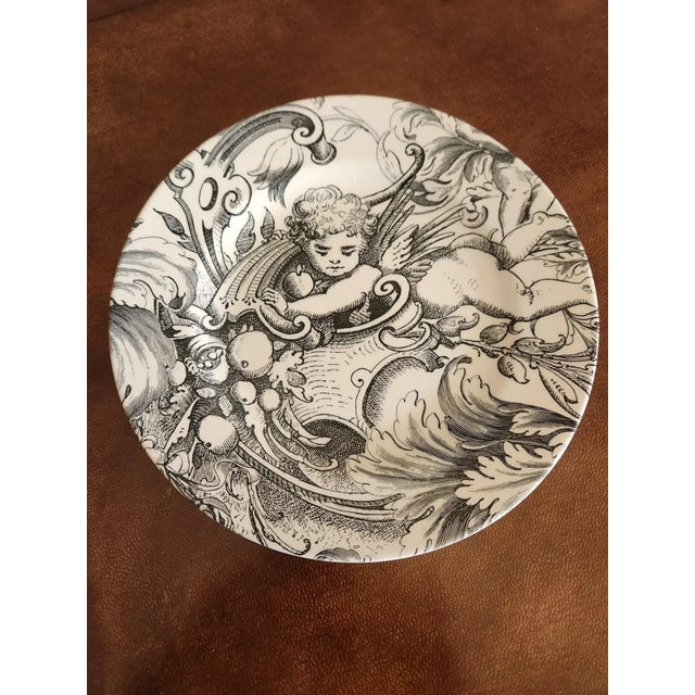 Late 20th Century 1990s English Copeland & Garrett Spode Vintage Cherub Plate For Sale - Image 5 of 8