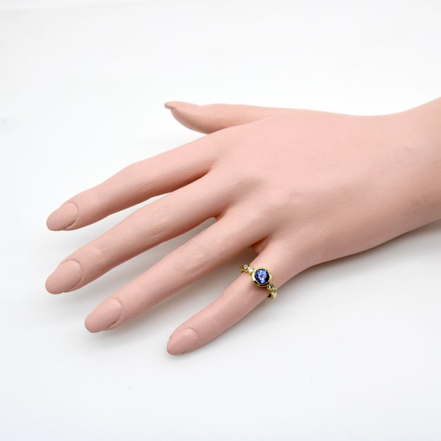1990s Sapphire and Diamond Bezel Set 18k Gold Ring, Size 4.5 For Sale - Image 9 of 12