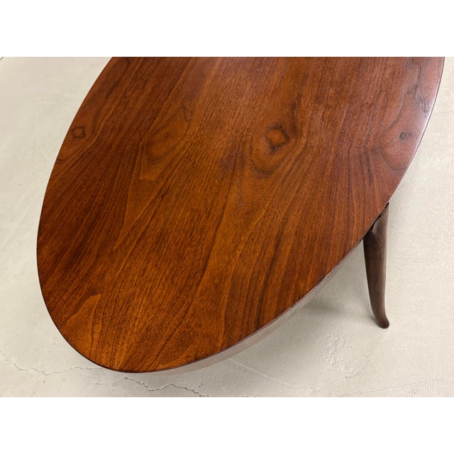 Widdicomb 1950s Refinished t.h. Robsjohn Gibbings for Widdicomb Walnut Oval Coffee Table For Sale - Image 4 of 10