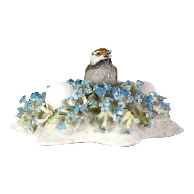 German Schierholz Plaue Porcelain Floral Chickadee Bird's Nest Box Lid For Sale