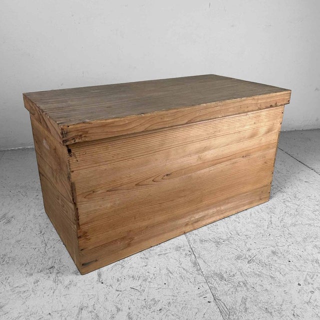 Taishō Period Urushi Lacquer Serving Tables, Japan, 1920s, Set of 11 For Sale - Image 11 of 16