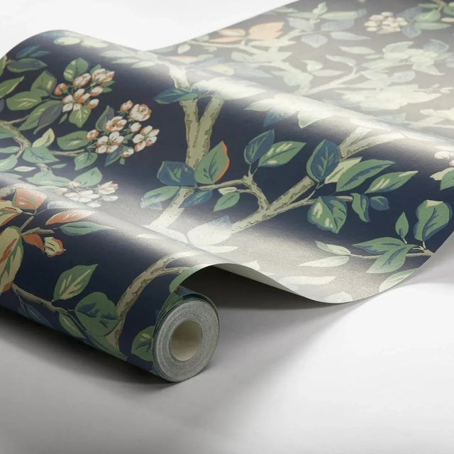 Ingrid Marie is a painterly ode to the apple tree in all its stages of blooming and fruiting. This product is FSC...