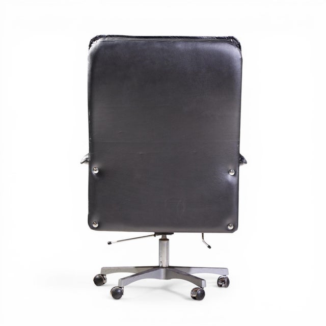 Guido Faleschini for Mariani Mid Century "Big" Executive Leather Desk Chair For Sale In Chicago - Image 6 of 10