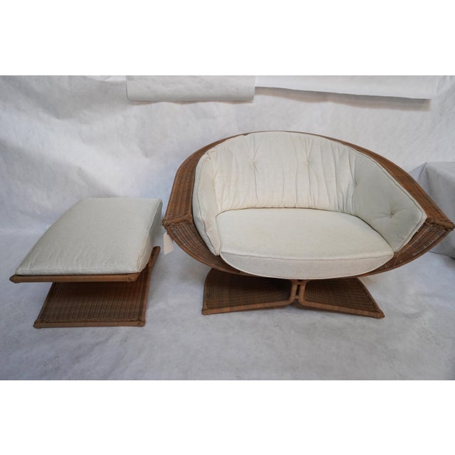 Mid-Century Modern Lotus Outdoor Lounge Chair & Ottoman Fong Brothers’/Tropi-Cal Design by Miller Yee Fong, Circa 1968 For Sale - Image 3 of 18