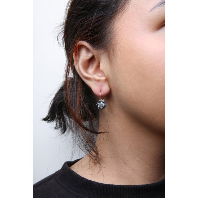 18K Rose and White Gold 1/3 Cttw Round Diamonds and Round London Blue Topaz Gemstone Cluster Floral Drop Hoop Earrings (G-H Color, SI1-SI2 Clarity) For Sale - Image 4 of 5