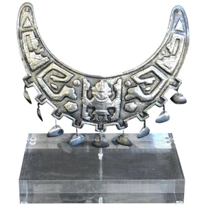 Early 20th Century Museum Mounted Grand Tour Inca or Sipan Silver Official Necklace