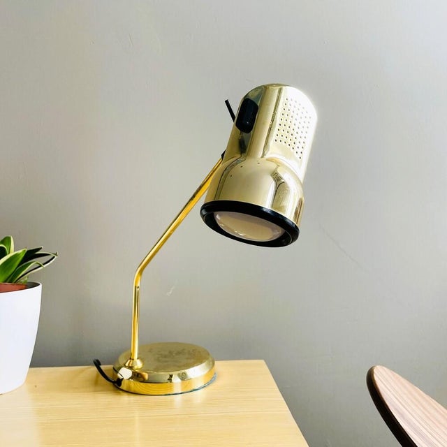 Postmodern Portuguese Postmodern Articulated Adjustable Chromed Metal Desk Task Lamp, 1980s For Sale - Image 3 of 13