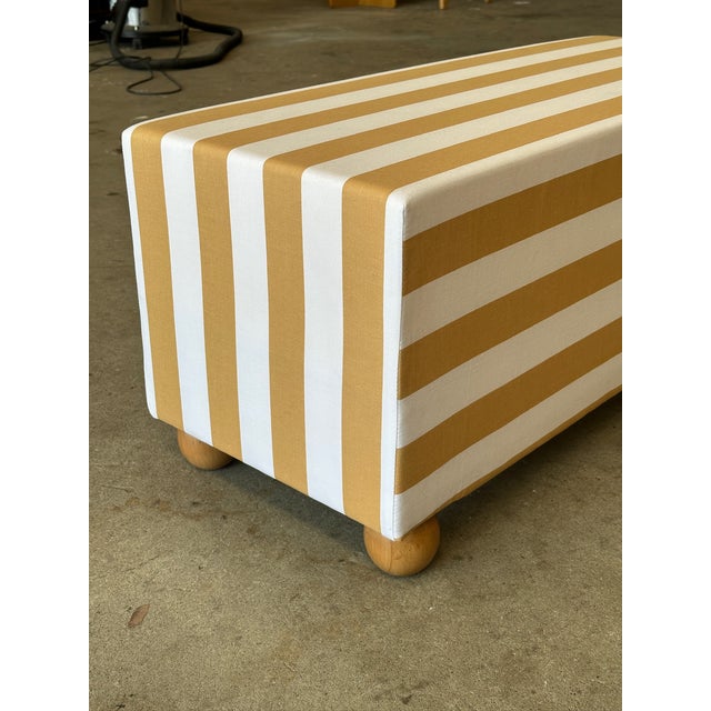 1980s Vintage Bench with Wooden Legs and Striped Fabric, 1980s For Sale - Image 5 of 8