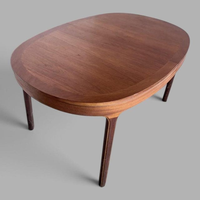 1960s Mid-Century Teak Oval Extending Dining Table from Nathan Furniture, 1960s For Sale - Image 5 of 10
