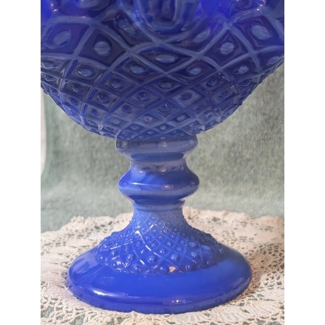 Nora Fenton Vintage Mid-Century Modern Fenton Periwinkle Blue Diamond Lace One Horn Epergne For Sale - Image 4 of 6