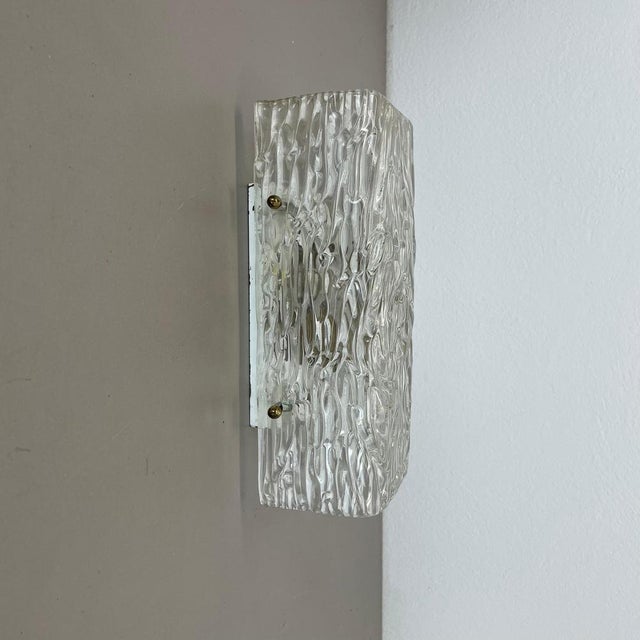 Hollywood Regency Hollywood Regency Cubic Ice Glass Wall Light from Kalmar Leuchten, 1960s For Sale - Image 3 of 18