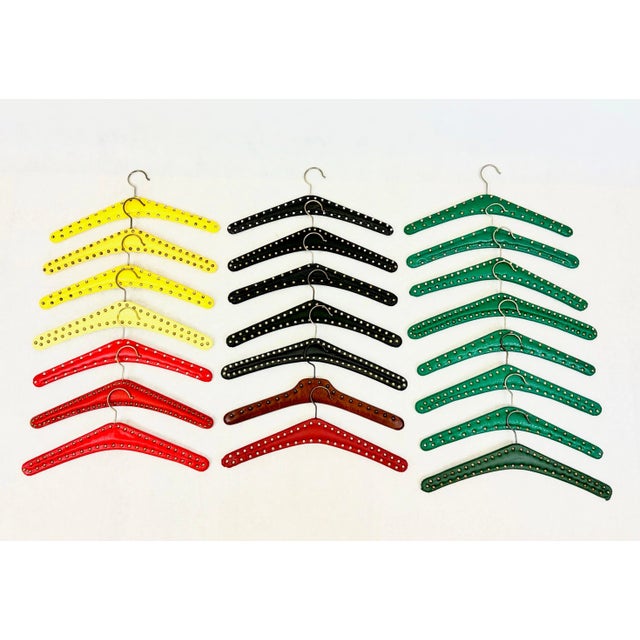 Mid-Century Clothes Hangers, 1960s, Set of 22 For Sale - Image 9 of 9