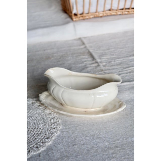 Antique Ivory Earthenware Gravy Boat from Villeroy & Boch, 1970s For Sale - Image 3 of 10