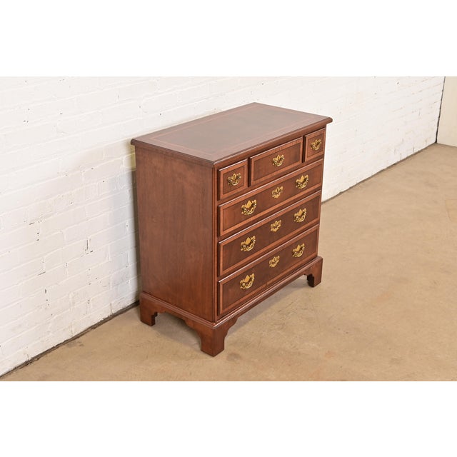 Henredon Henredon Georgian Banded Mahogany and Burl Wood Chest of Drawers, Newly Refinished For Sale - Image 4 of 17