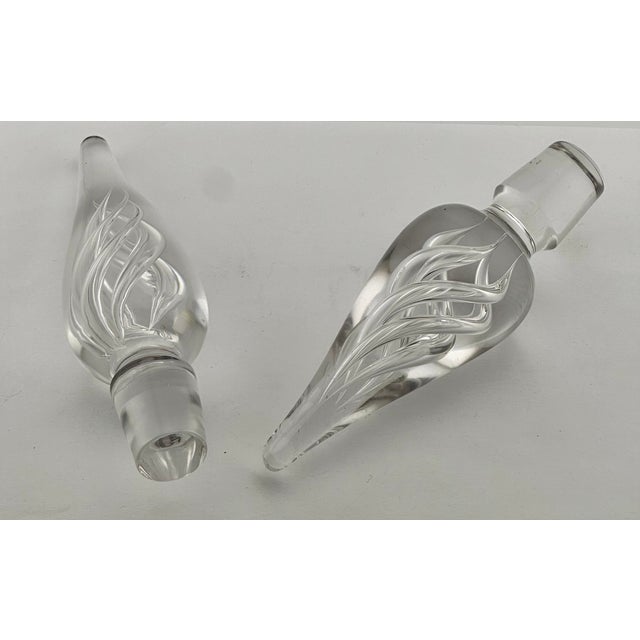 Mid 20th Century Fine Quality Matched Pair of Mid Century Hand Blown Crystal Decanters With Internal Air Bubble Twist Stopper For Sale - Image 14 of 18
