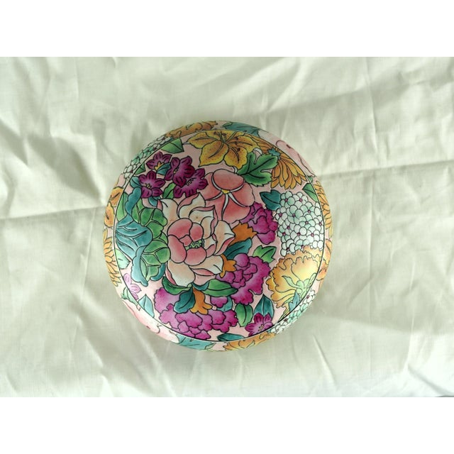 Vintage Macau style floral Chinoiserie lidded enamel and porcelain box. Cabbage and exotic flowers decor. Perfect to...