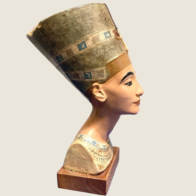 1960s 1961 Alva Museum Replicas Nefertiti Bust For Sale - Image 5 of 7